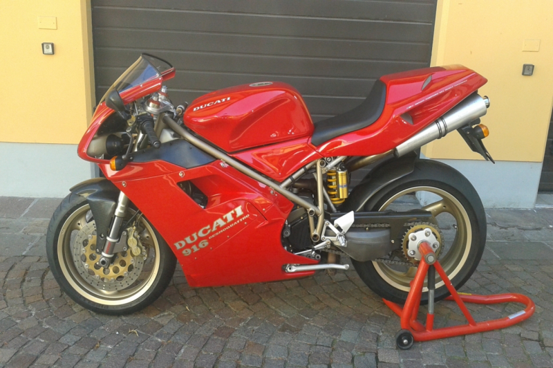 Ducati 916 S monoposto primo tipo 1994