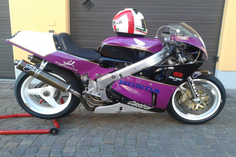 Honda RC 30 ex. Baldassarre Monti